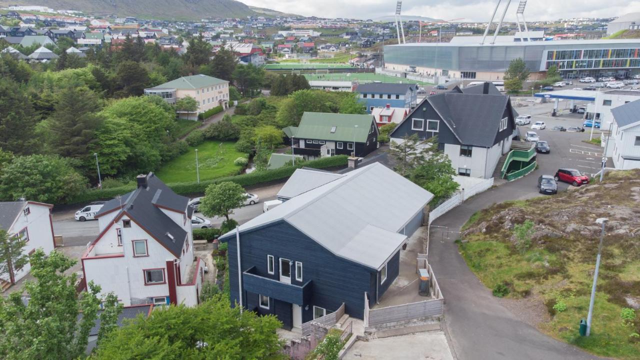 Stadium / Central / Park / Art Gallery Tórshavn Exteriör bild