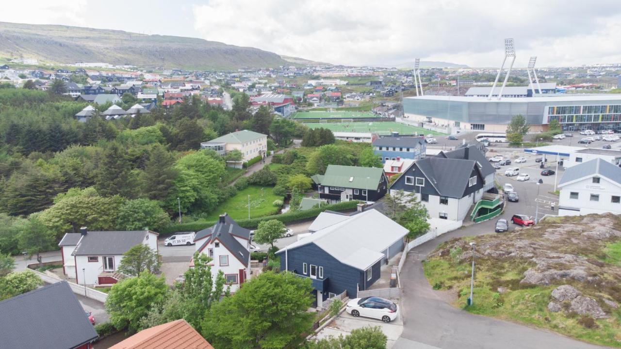 Stadium / Central / Park / Art Gallery Tórshavn Exteriör bild